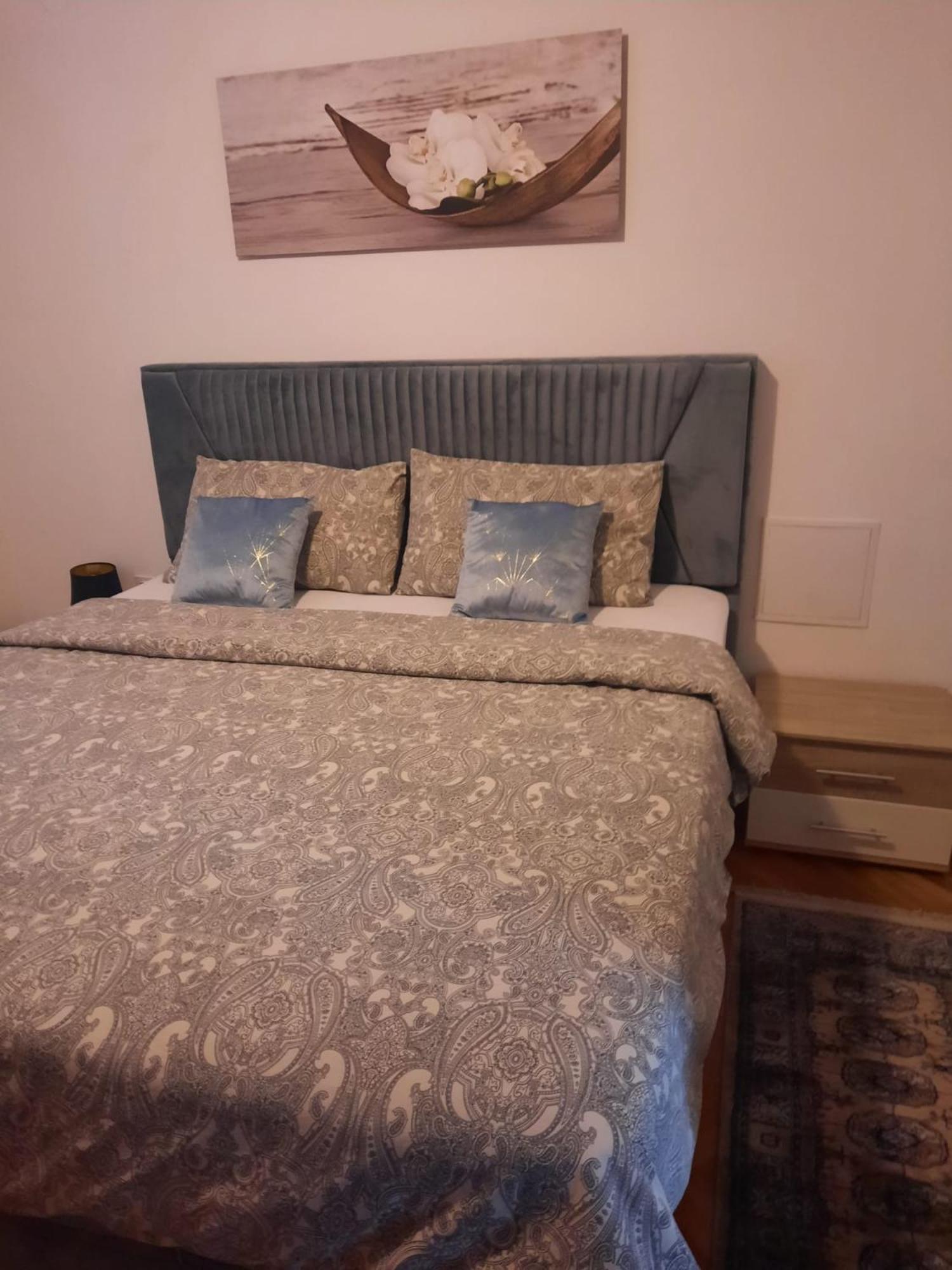 Apartment Orchidea Izola Esterno foto